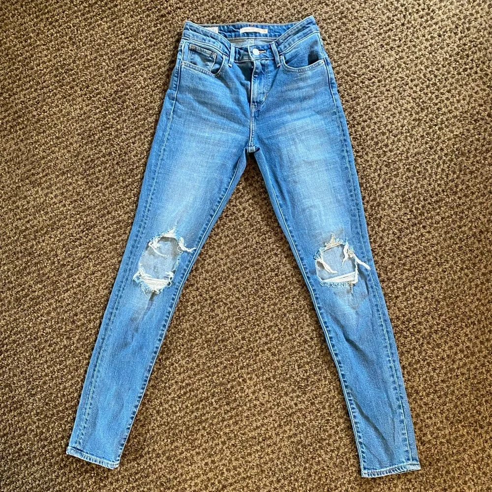 LEVIS 721 High Rise Skinny - Picture 1 of 6